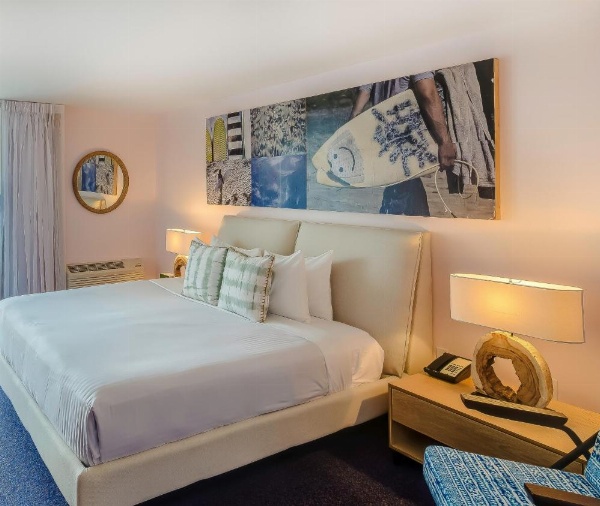 Plunge Beach Hotel image 13